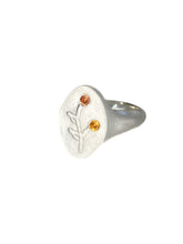 Load image into Gallery viewer, Prairie Signet - Orange Sapphires

